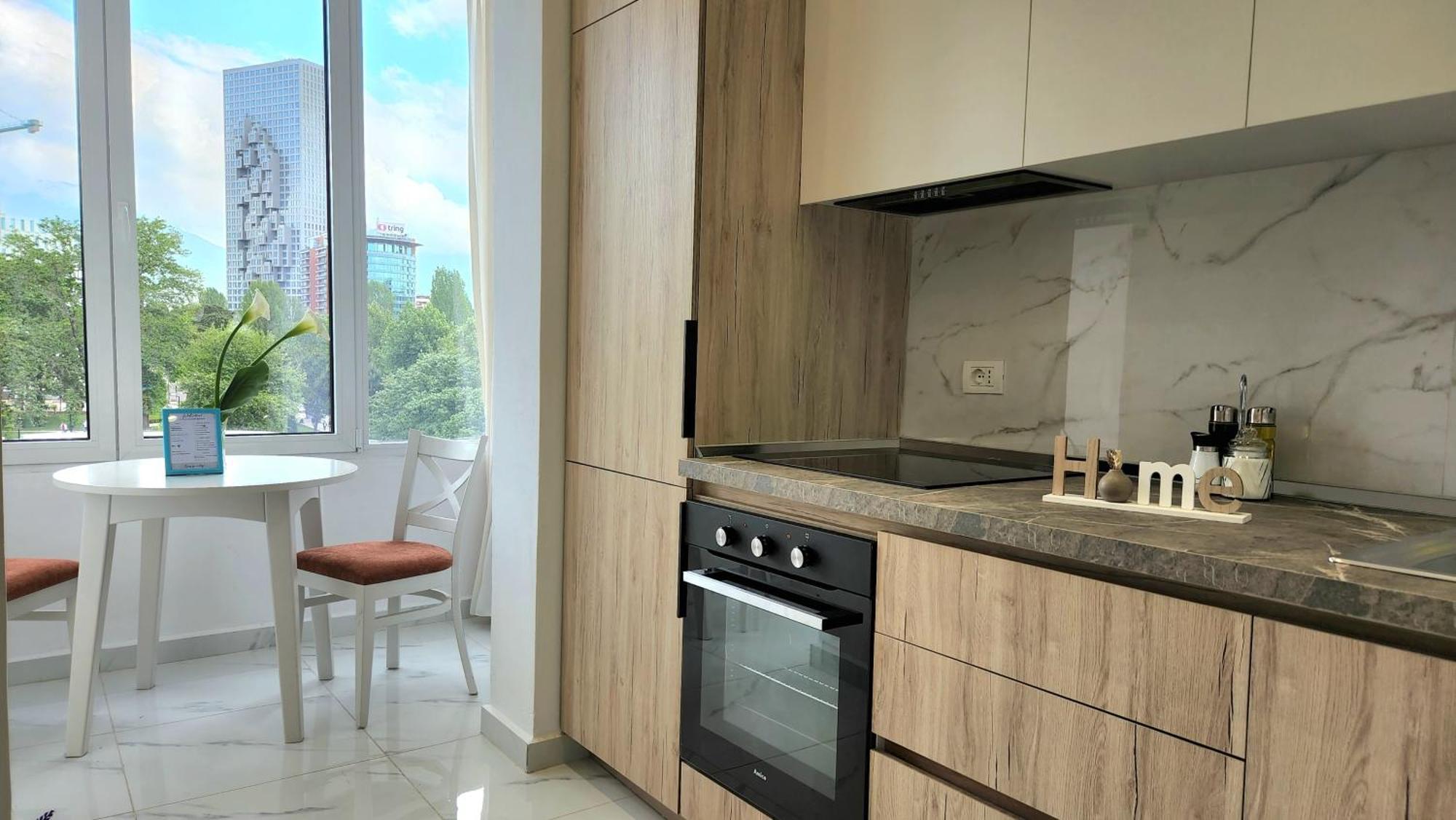 Central Tirana Apartment Getaway Экстерьер фото