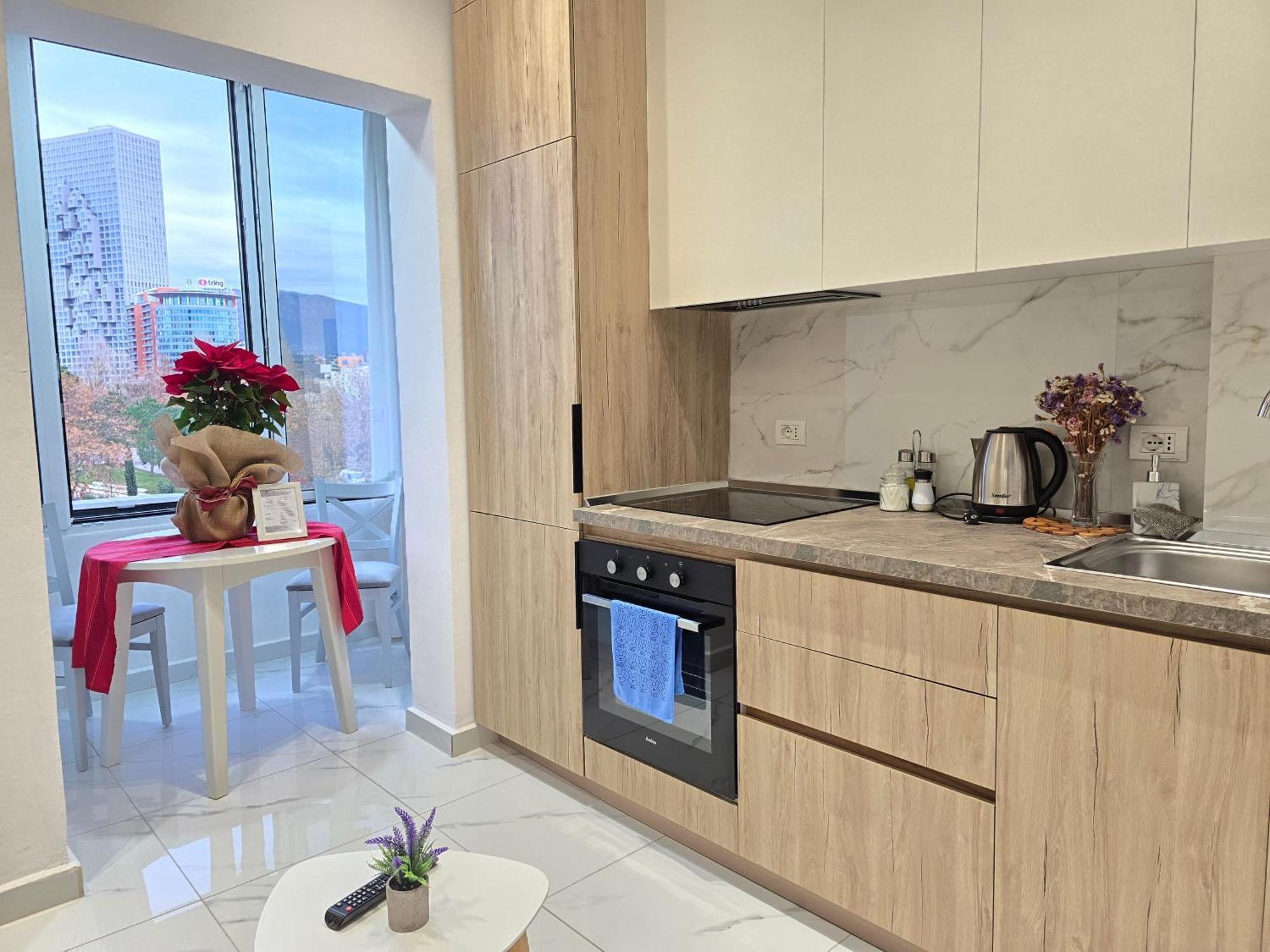 Central Tirana Apartment Getaway Экстерьер фото